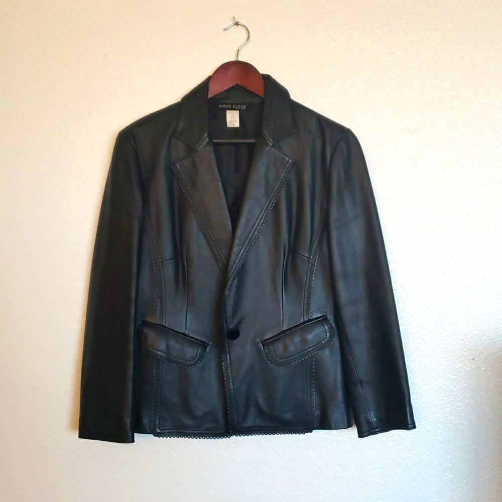 Anne Klein. Size 12 black  soft leather blazer jacket